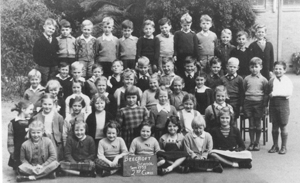 300pix publicschool1952